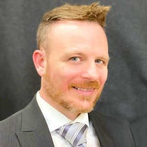 Meet your Posher, Adam